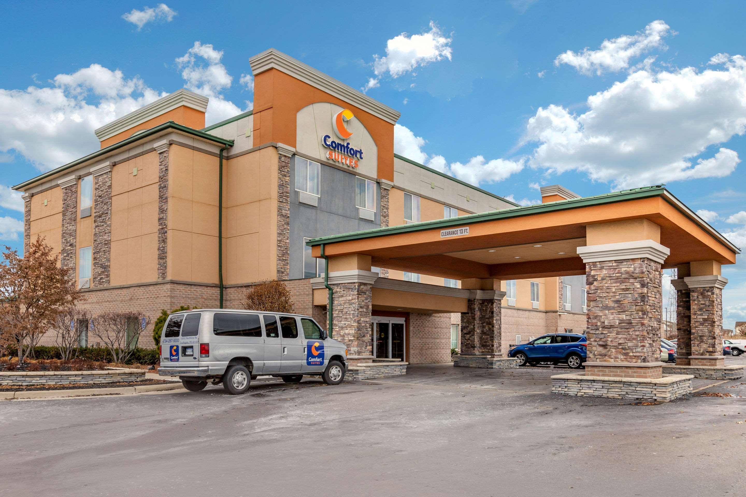 Comfort Suites Southgate-Detroit Exterior foto